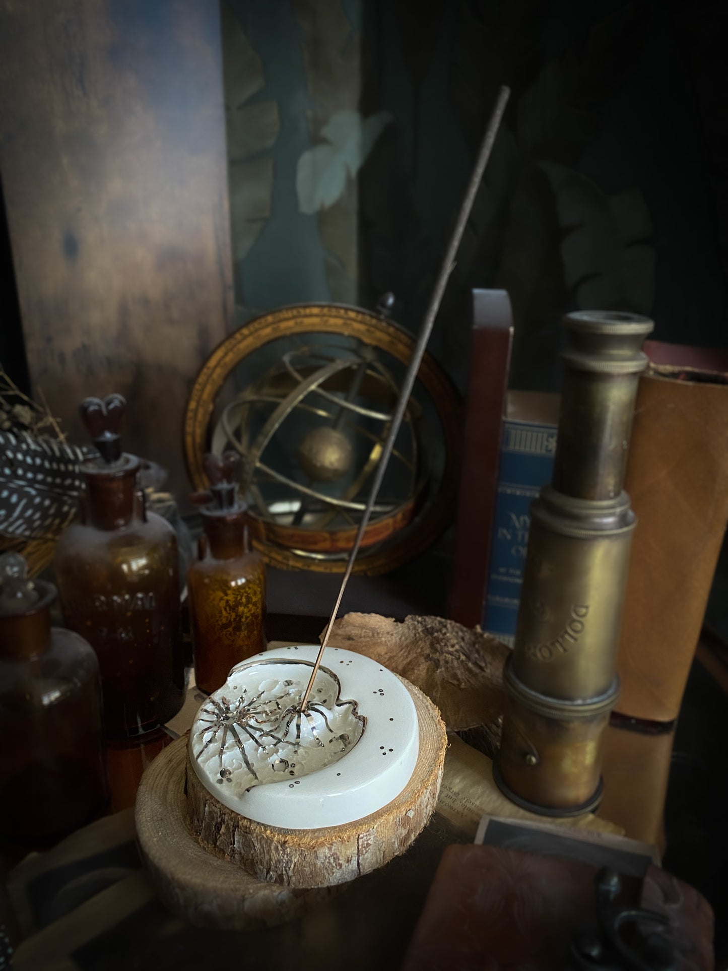 Lunar Eclipse | Moon on the Moon | Porta Incenso in Ceramica e Lustro Oro o Platino