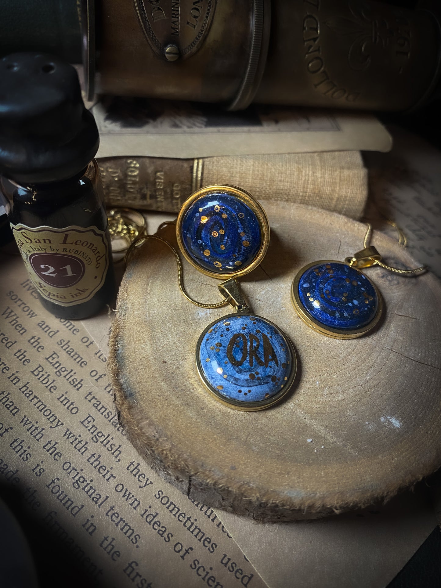Celestial Sphere | Ciondolo Universo in Ceramica