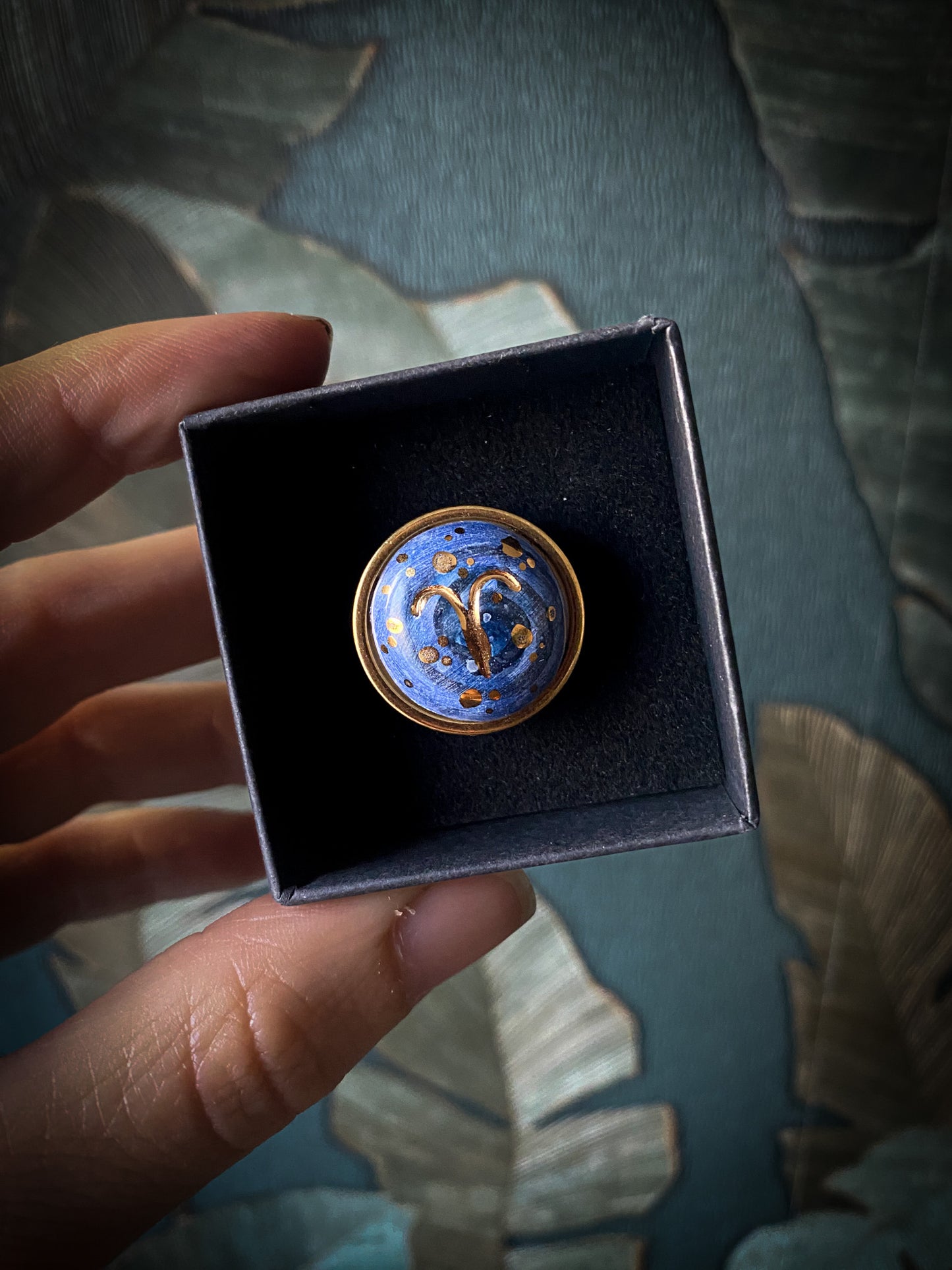 Gold Astro Soul | Ciondolo e Anello Zodiacale in Ceramica e Oro