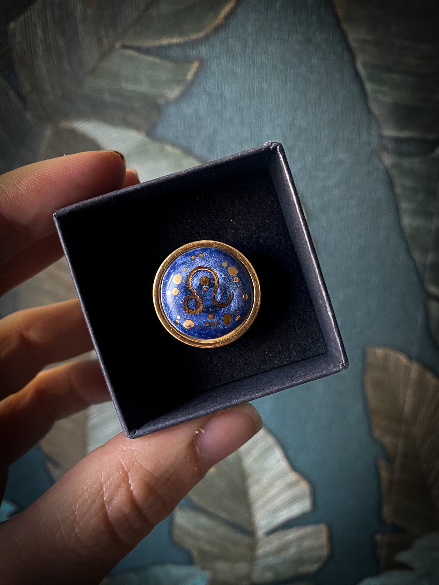 Gold Astro Soul | Ciondolo e Anello Zodiacale in Ceramica e Oro
