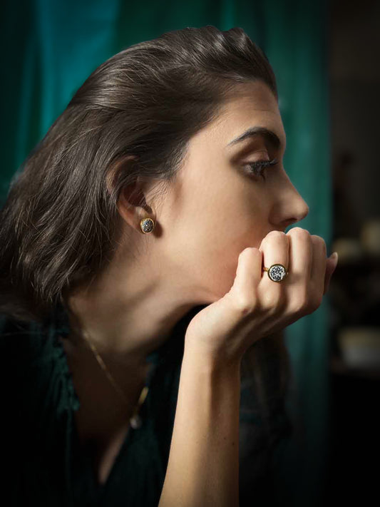 Gold Elegance Moon | Orecchini Luna in Porcellana