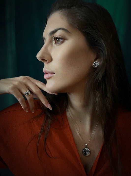 SET PLATINUM ELEGANCE MOON | ANELLO + ORECCHINI + COLLANA