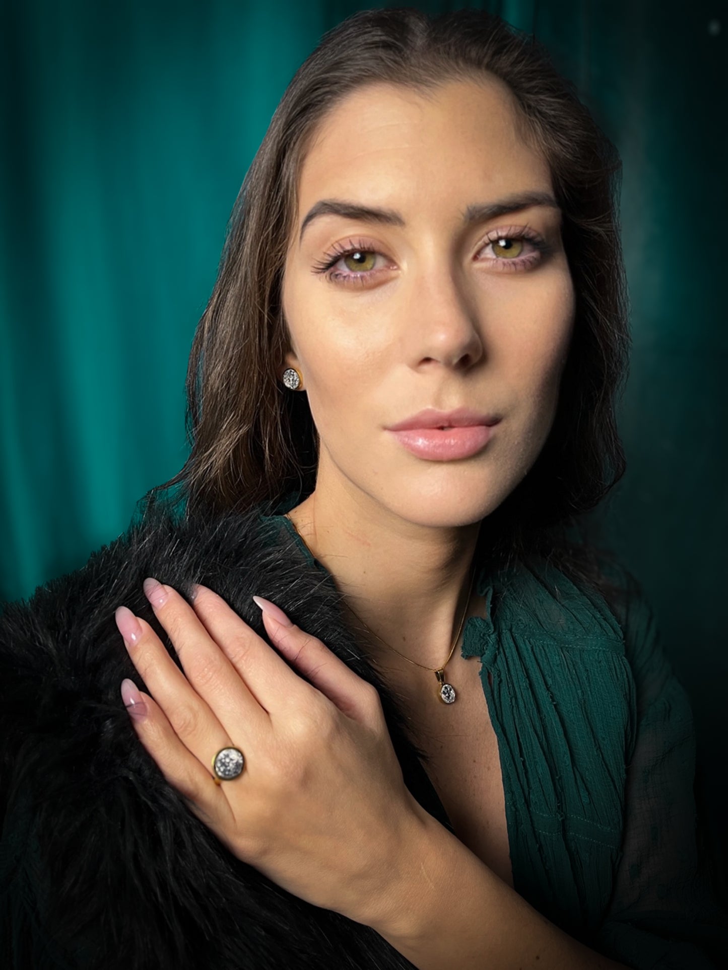 SET GOLD ELEGANCE MOON | ANELLO + ORECCHINI + COLLANA