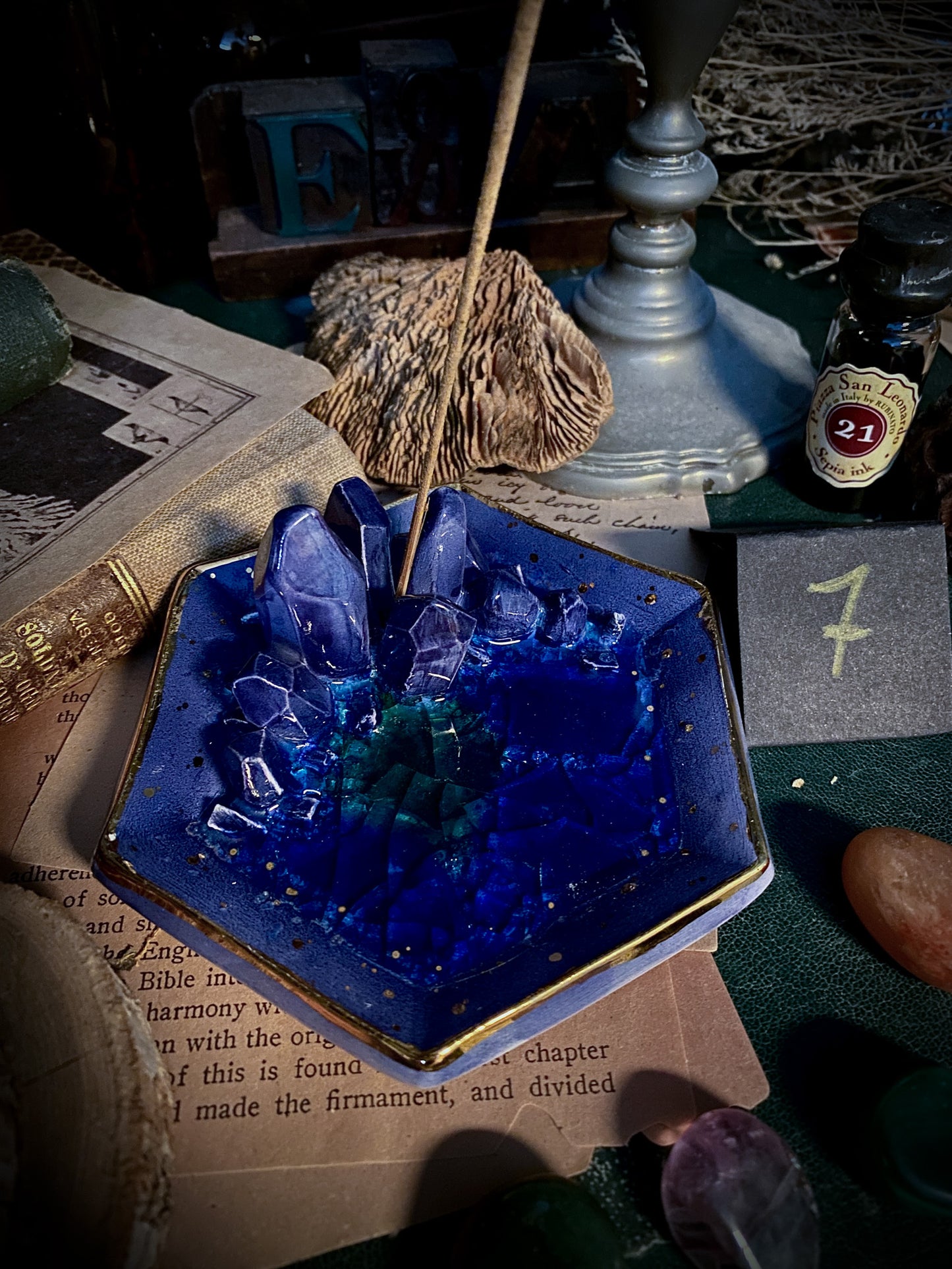 Hexagonal Sapphire Sky | Piattino portagioie e portaincenso in Ceramica