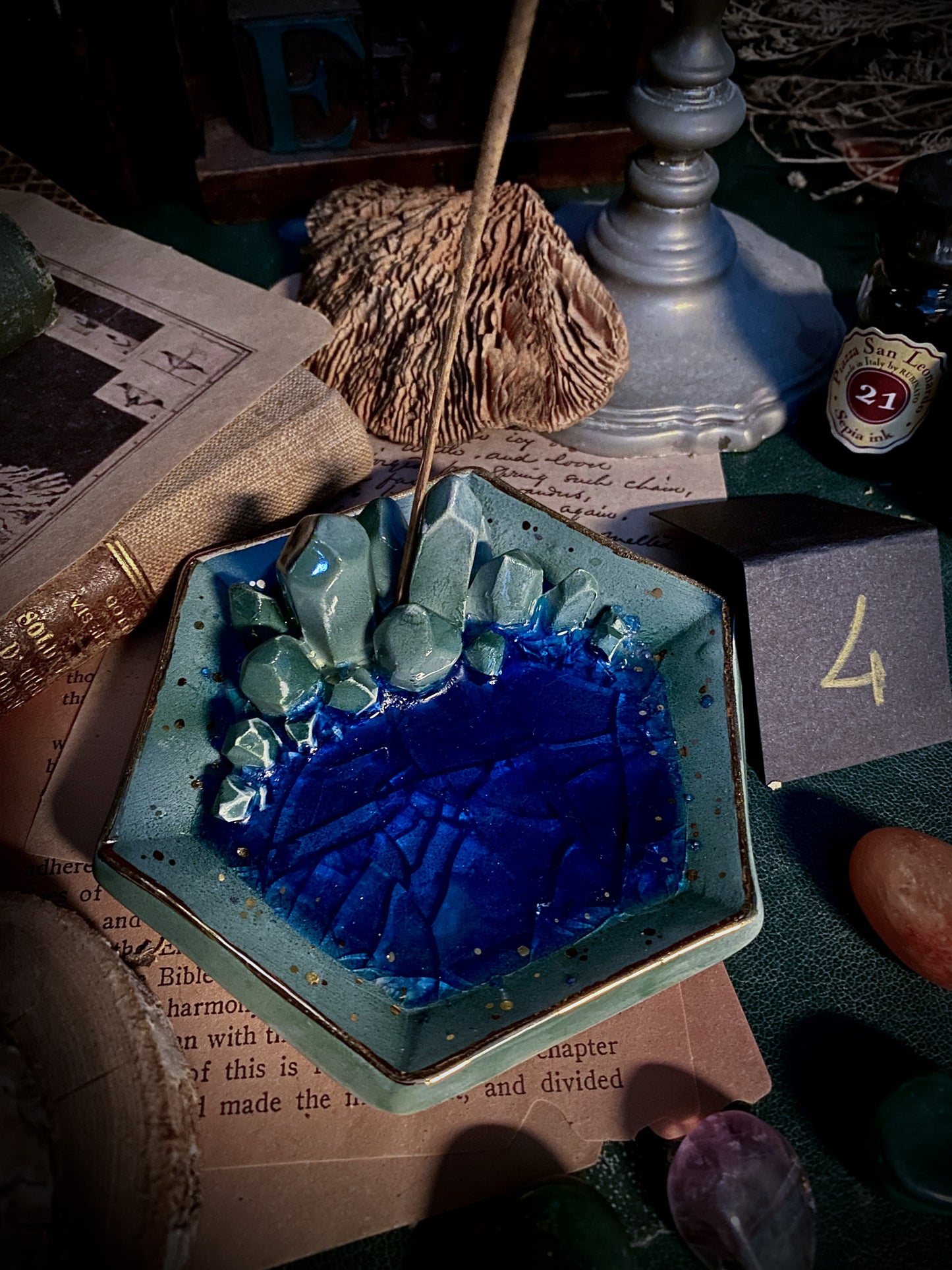 Hexagonal Sapphire Sky | Piattino portagioie e portaincenso in Ceramica