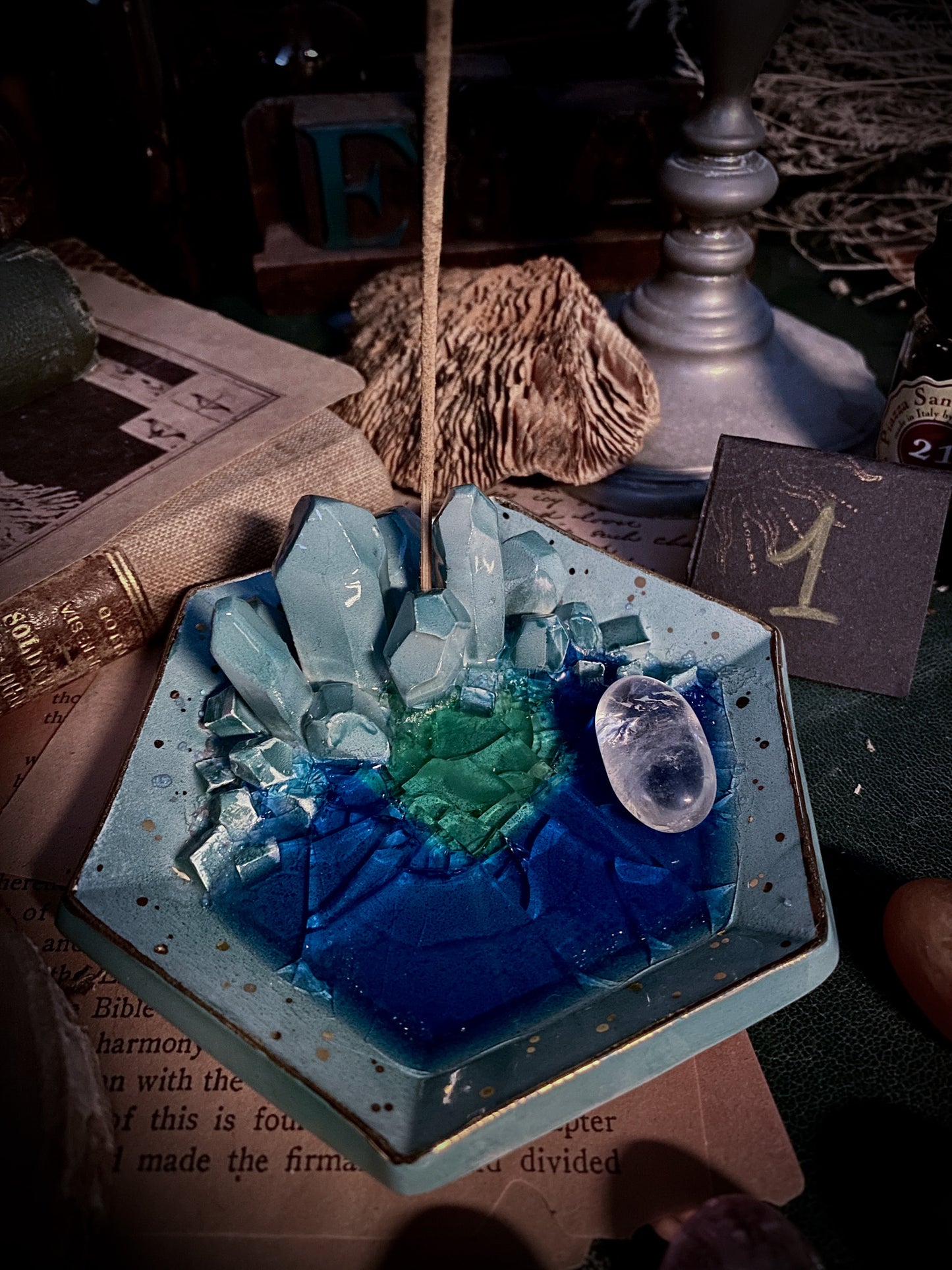 Hexagonal Sapphire Sky | Piattino portagioie e portaincenso in Ceramica
