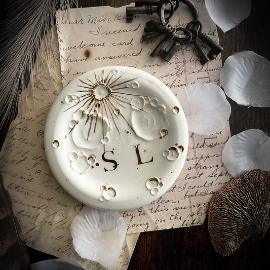 White | Piattino Luna in Ceramica e Lustro Oro