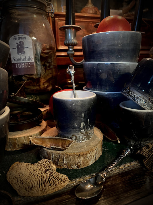 Night Sky Cup | Tazzina in ceramica con lustro platino | Limited Edition