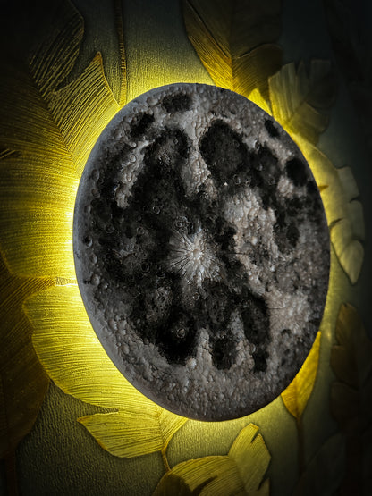 Lumina, seconda lampada lunare in ceramica modellata a mano