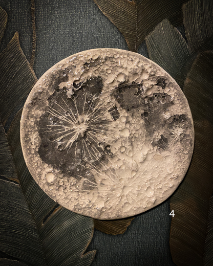 Medium Full Moon | Luna da muro in Ceramica