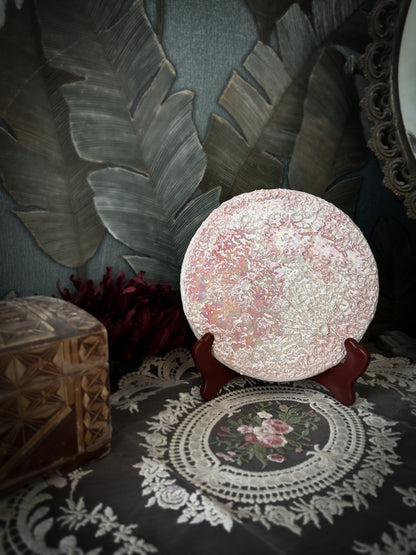 Luna Rosa 2026, seconda della serie: luna in ceramica rosa fatta a mano