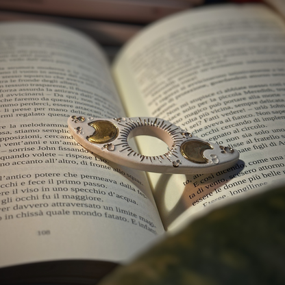 Tra le pagine della Luna | Box Libro, Leggi Luna e Segnalibro