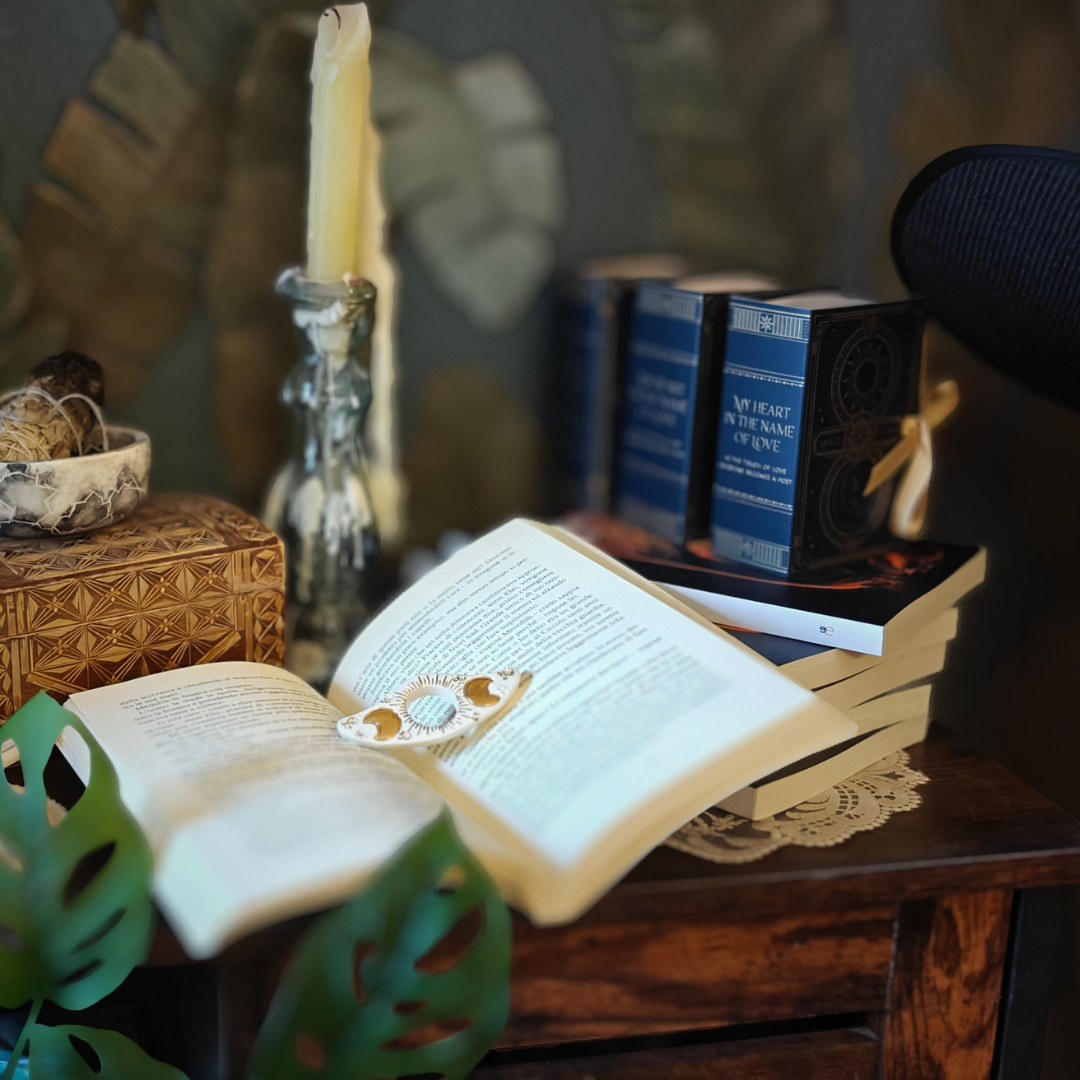 Tra le pagine della Luna | Box Libro, Leggi Luna e Segnalibro