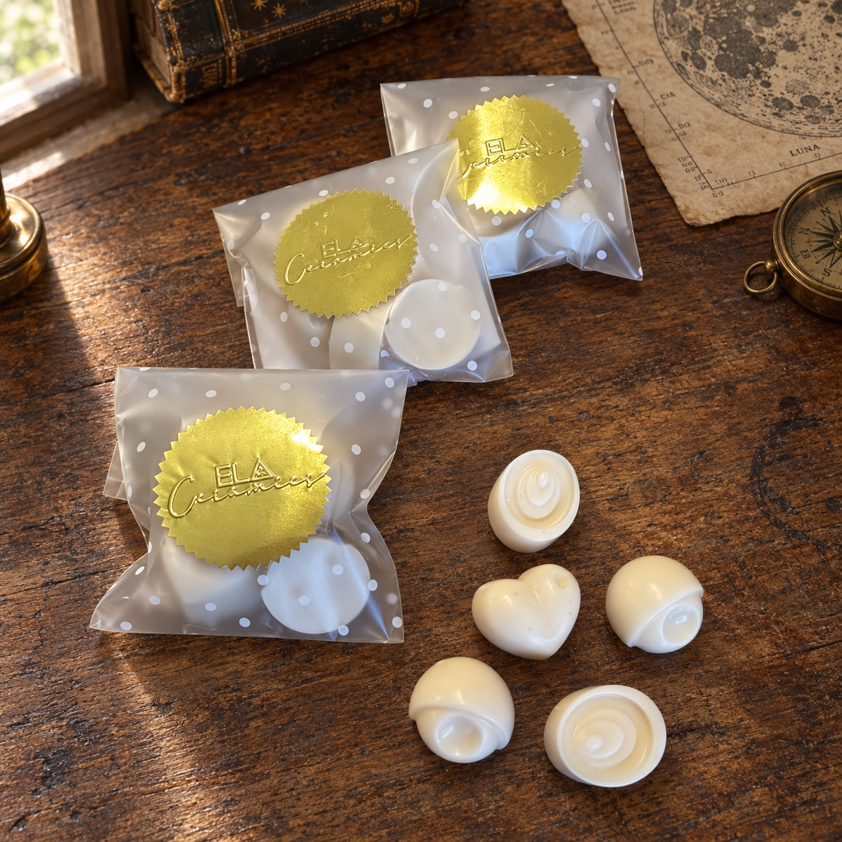 Sacchetti di cialde Stardust Melts in cera di soia con il bollino dorato Ela Ceramics