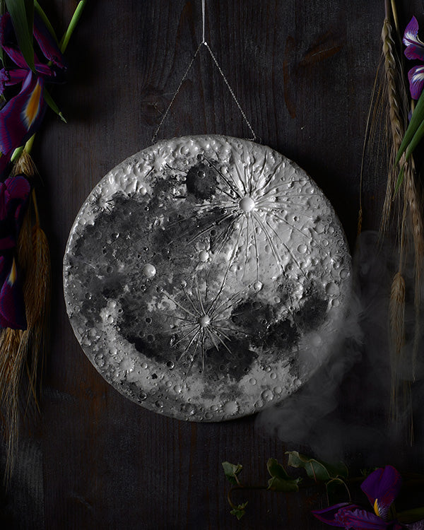 LUNA DECORATIVA IN CERAMICA APPESA AL MURO