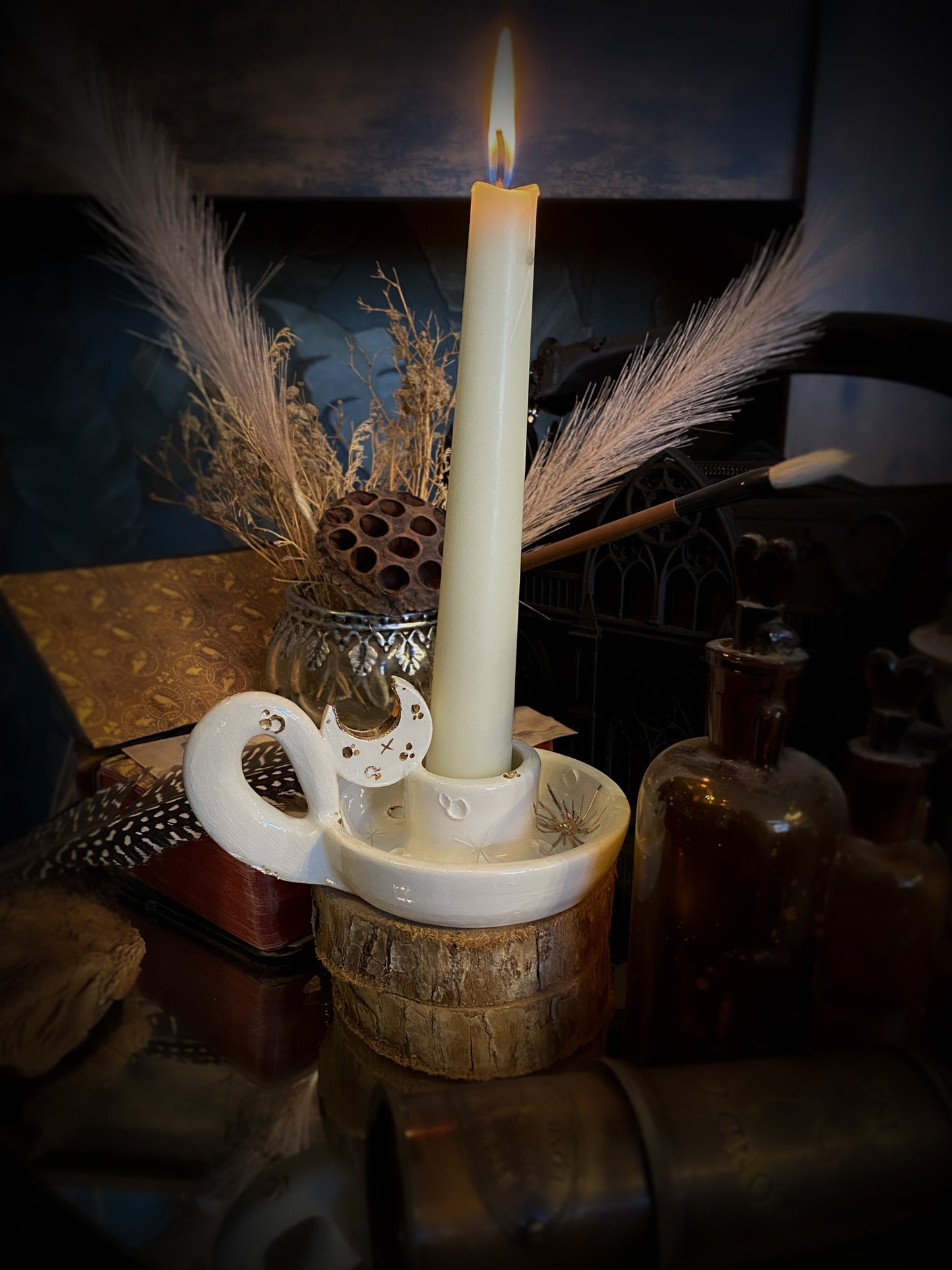 Lunar Candle Keeper – Porta Candela in Ceramica con Candela