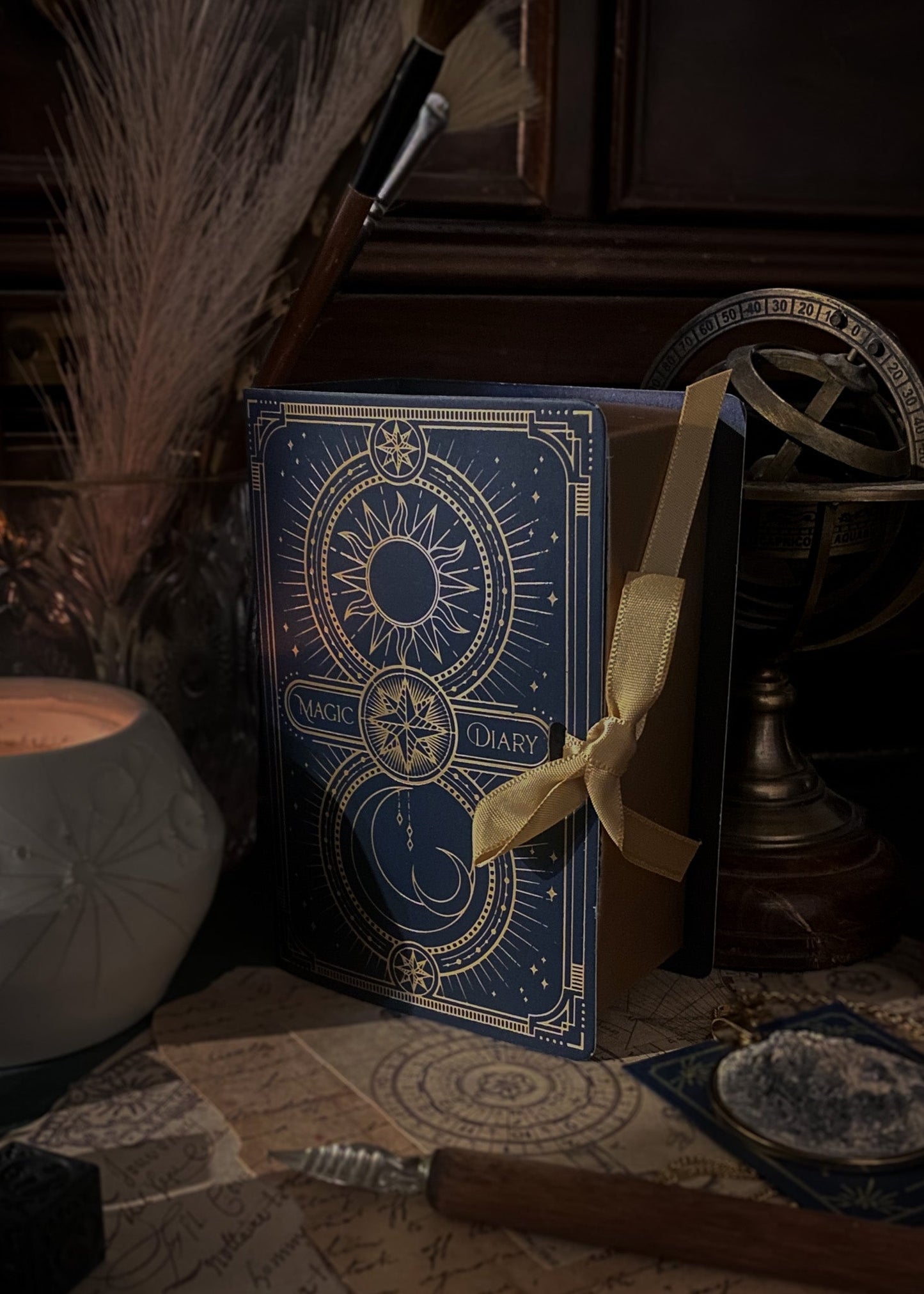 SET: MAGIC GIFT BOX + LUNAR WHISPER