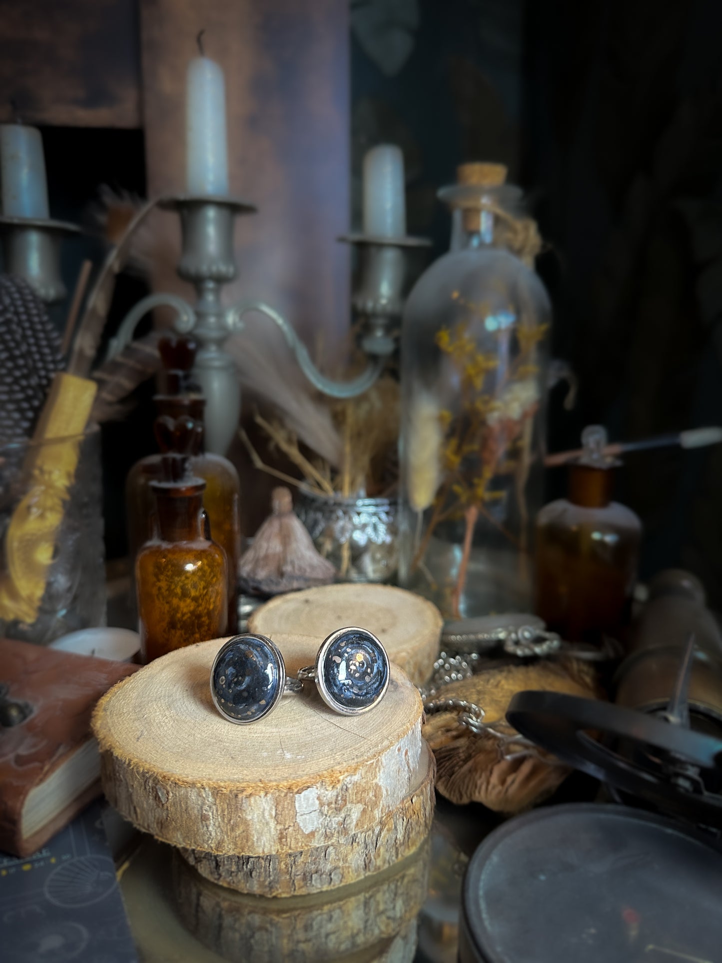 Celestial Sphere | Ciondolo Universo in Ceramica e Lustro Oro