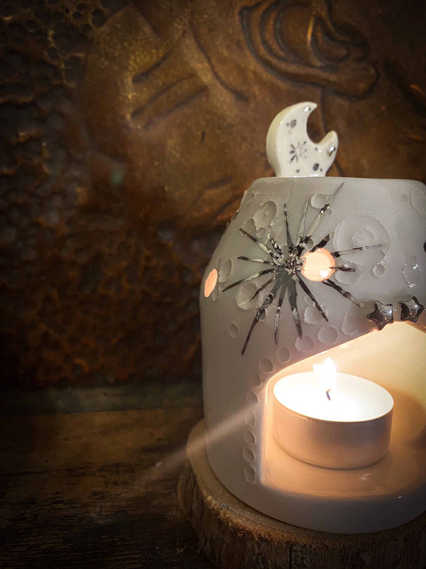 Moonlight Essence House – Brucia Aromi in Ceramica Artigianale