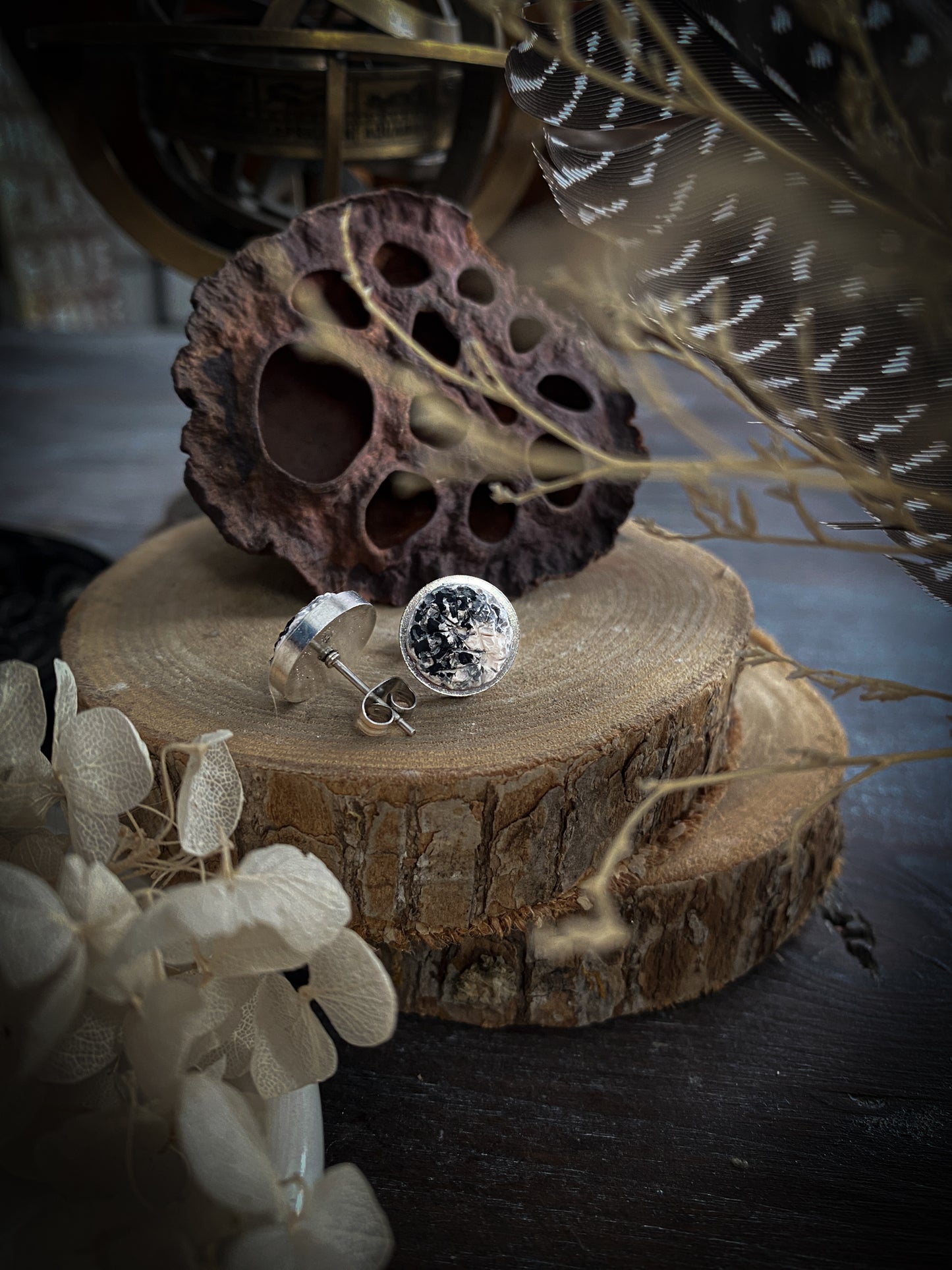 Platinum Elegance Moon | Orecchini Luna in Porcellana