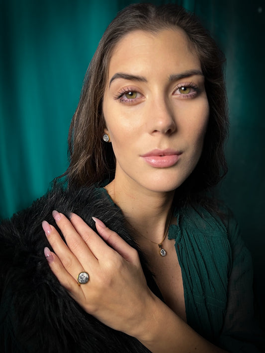 Gold Elegance Moon | Anello Luna in Porcellana
