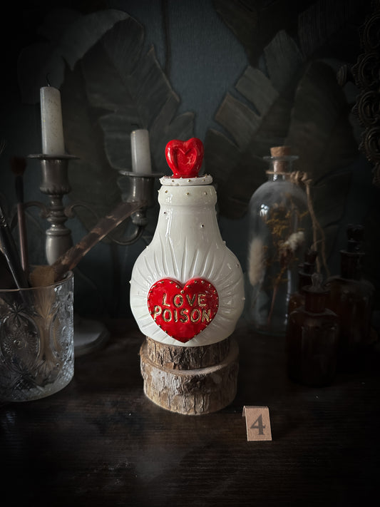 Love Poison — Ampolla in Ceramica n. IV