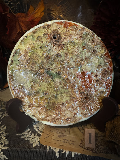 Luna del Raccolto in ceramica con crateri scavati a mano e bolle d'ambra — n. I