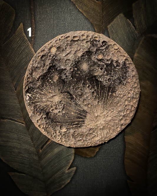 Medium Full Moon | Luna da muro in Ceramica
