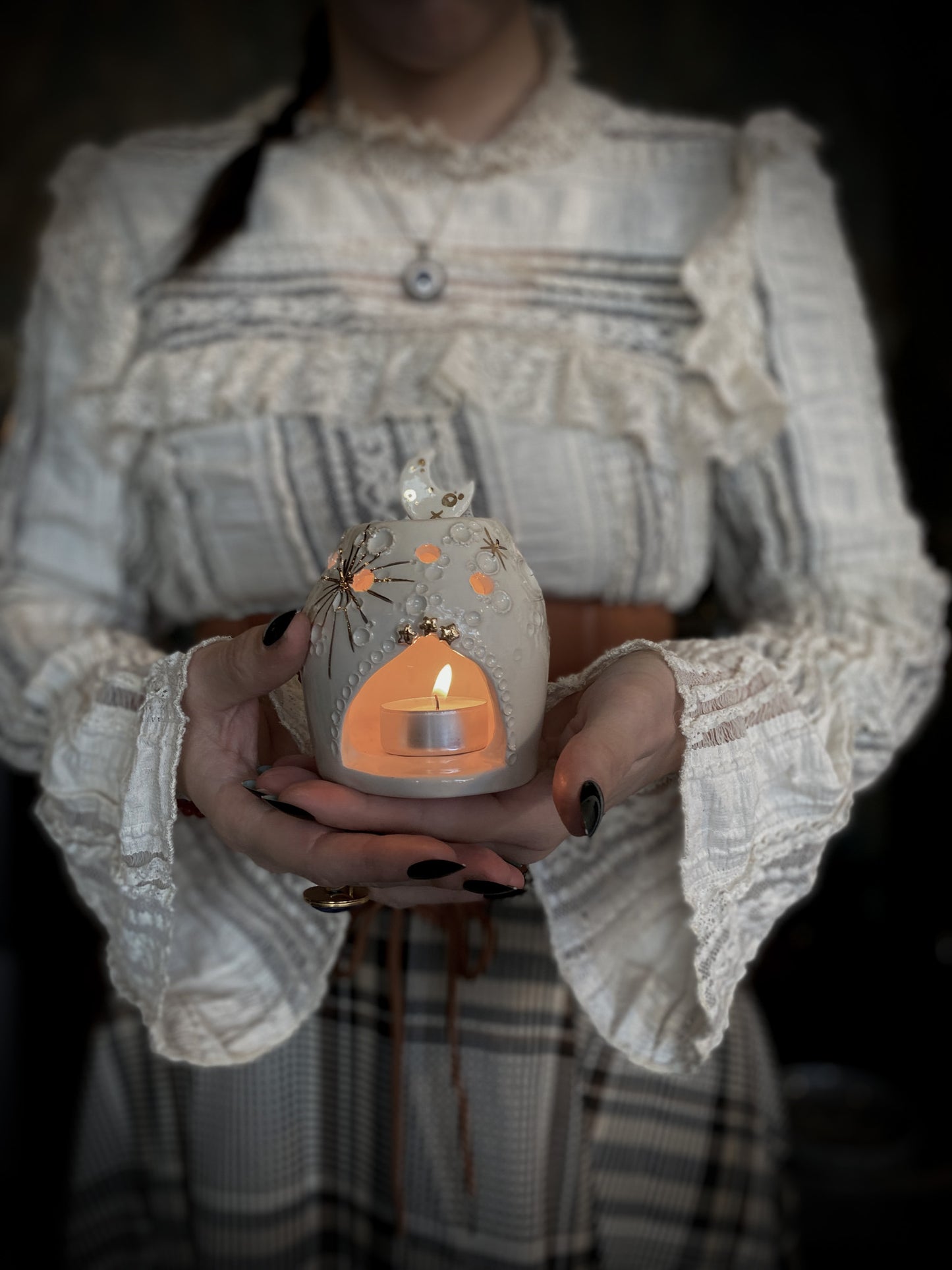 Moonlight Essence House – Brucia Aromi in Ceramica Artigianale