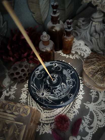 Porta incenso a luna piena in ceramica nera con lustro platino
