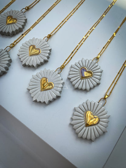 Gold Sacred Heart | Ciondolo Sacro Cuore in Ceramica