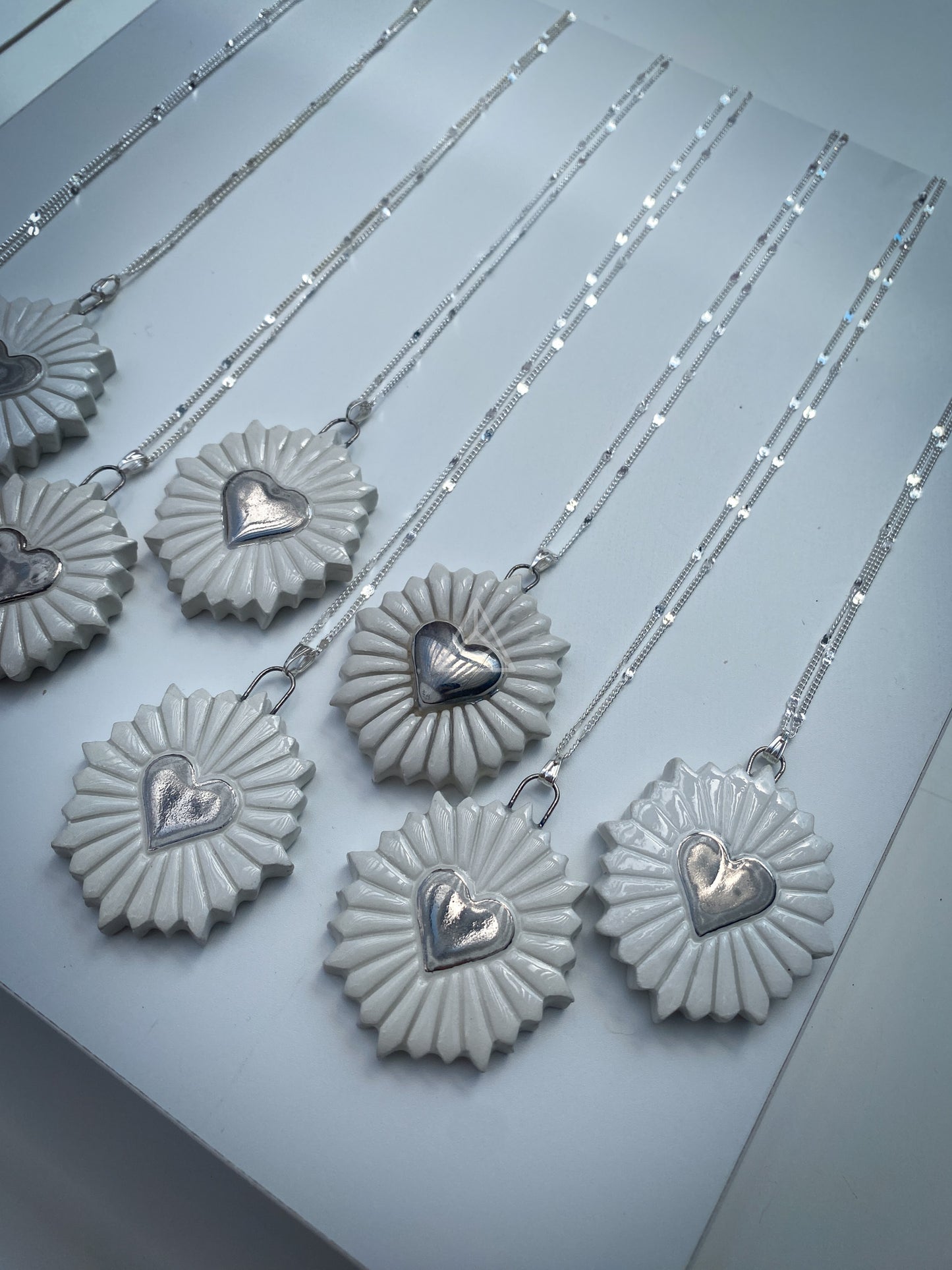 Platinum Sacred Heart | Ciondolo Sacro Cuore in Ceramica